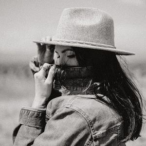 Meet your Posher, Brenna